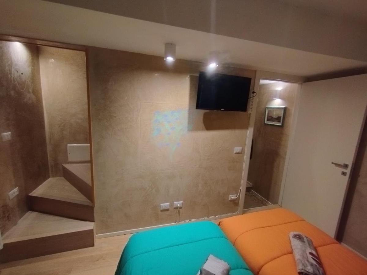 Ca Lirica Appartement *